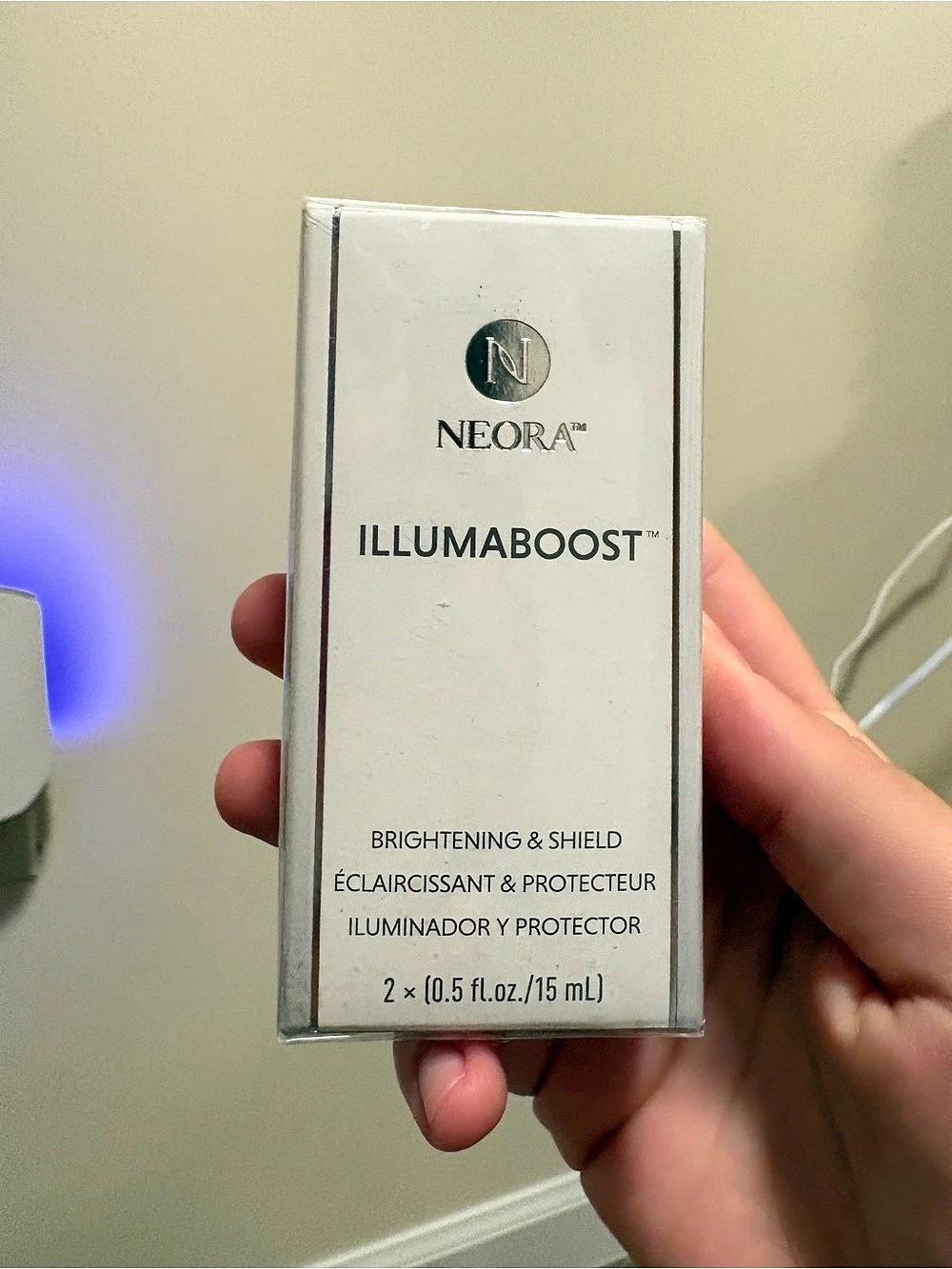 Neora Illumaboost Brightening & Shield Serum White